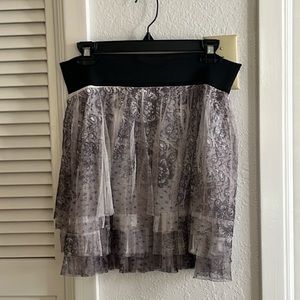 Studio Y Ruffle Skirt Size Small